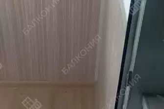 Отделка балкона с утеплением в квартире с подсветкой