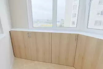 Обшивка ПВХ панелями балкона Утюжок