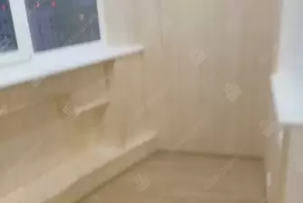 Теплое остекление балкона и отделка вагонкой