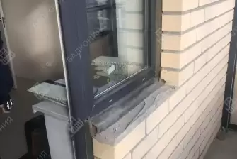 Отделка стен и потолка балкона в квартире ПВХ панелями