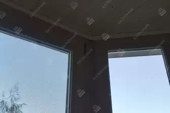 Отделка стен и потолка на балконе